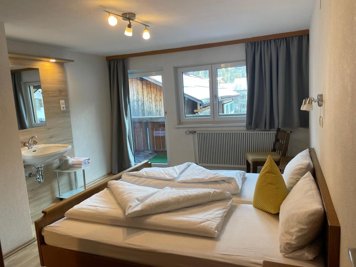 Ferienwohnungen Haus Bergflora Bach  Luaran gambar
